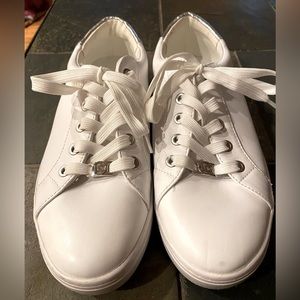 Liz Claiborne, Sz 8.5, White Faux-Leather Shoes, Gently Used